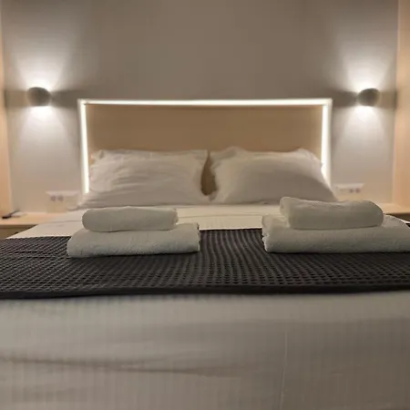 Athinais Inner Suite - Historical Center-2